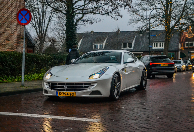 Ferrari FF