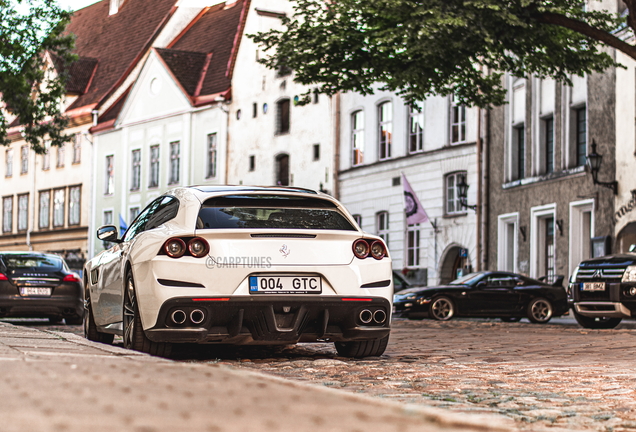 Ferrari GTC4Lusso