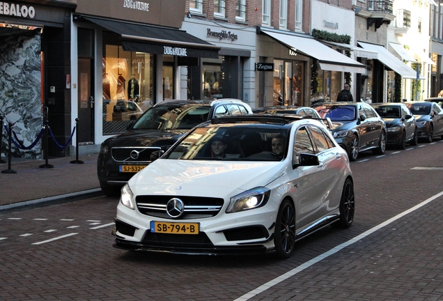 Mercedes-Benz A 45 AMG