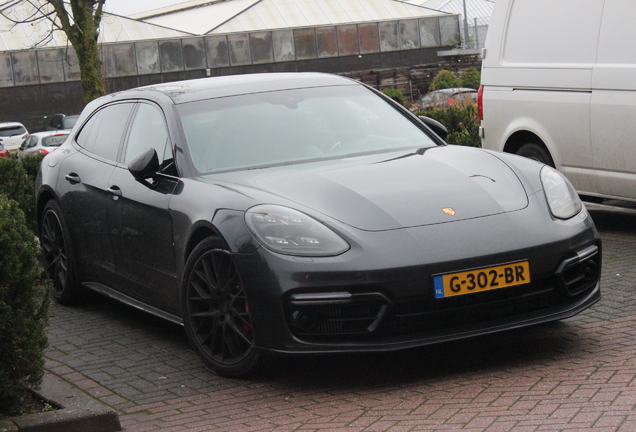 Porsche 971 Panamera GTS Sport Turismo