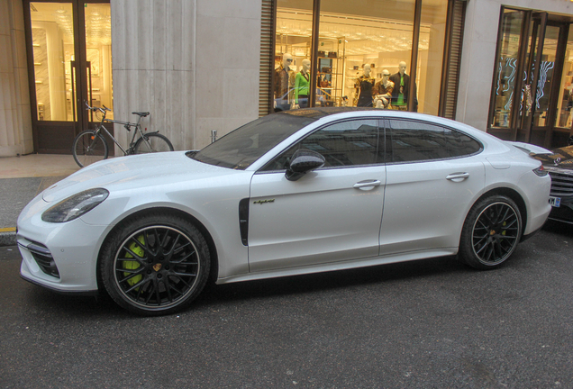 Porsche 971 Panamera Turbo S E-Hybrid