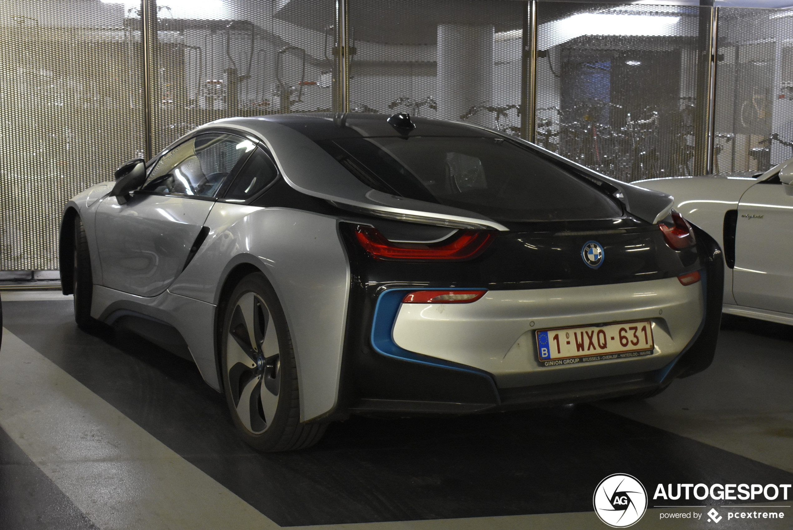 BMW i8