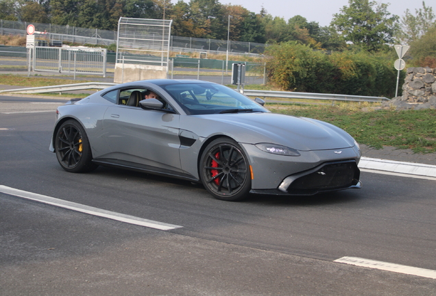 Aston Martin V8 Vantage 2018