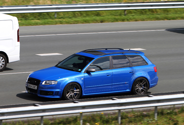 Audi RS4 Avant B7