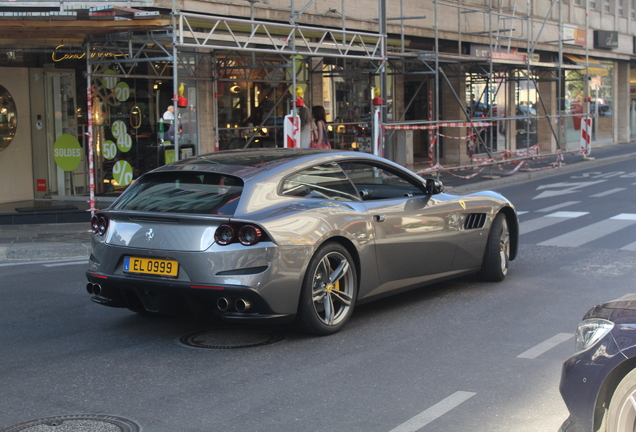 Ferrari GTC4Lusso