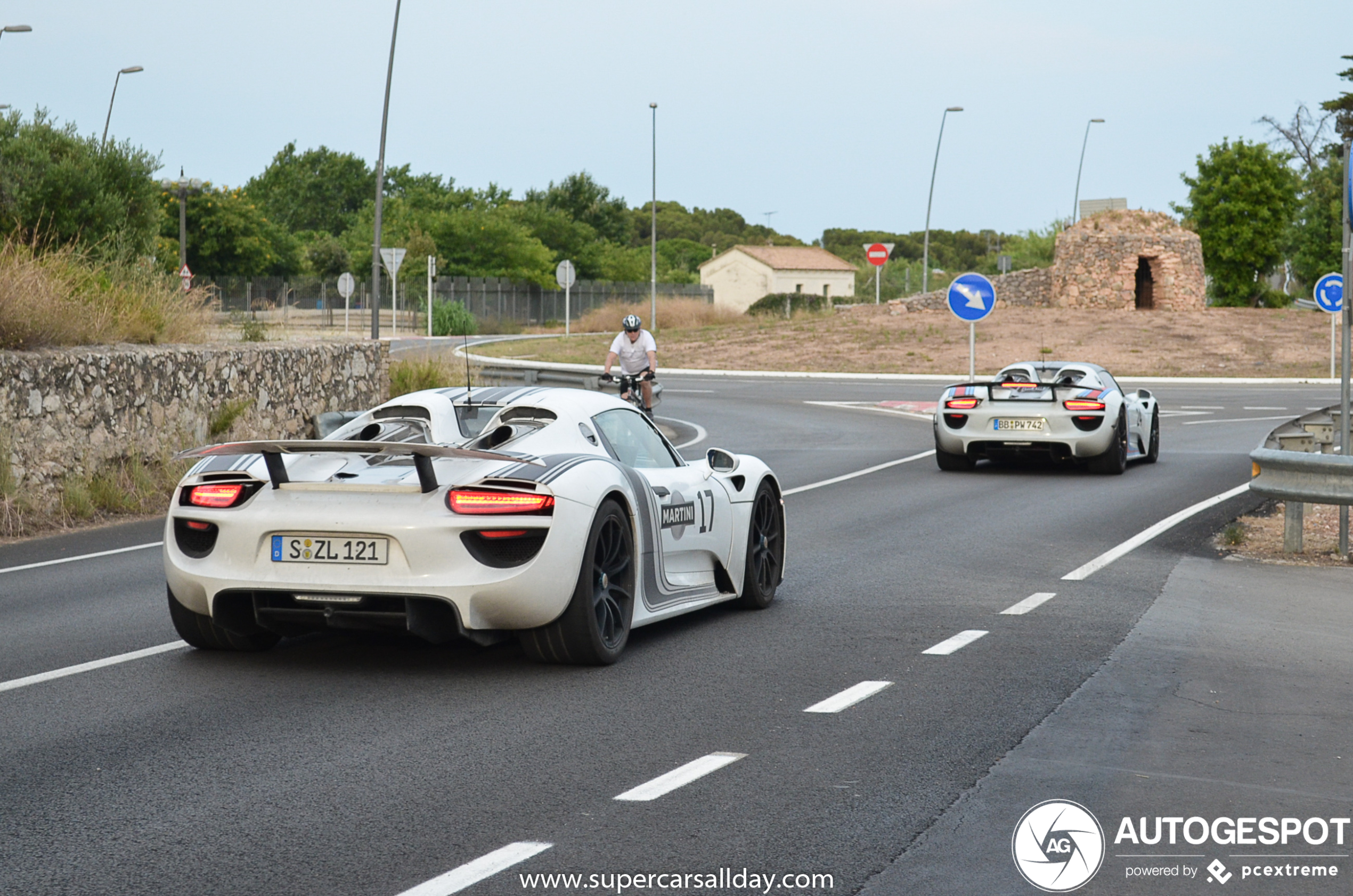 Porsche 918 Spyder Weissach Package