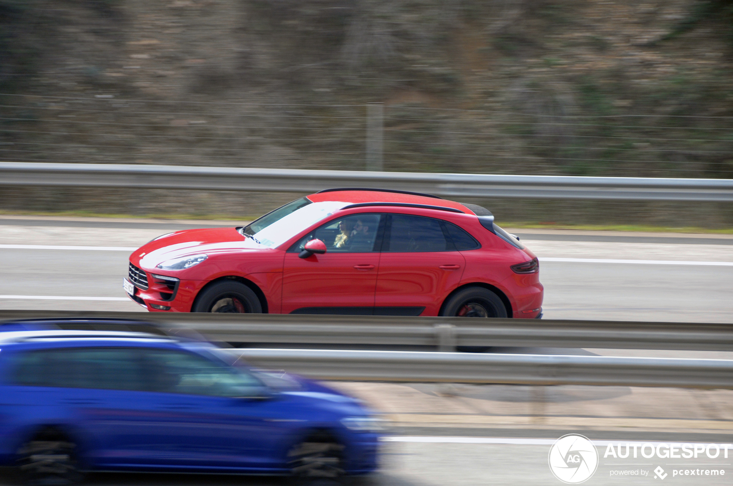 Porsche 95B Macan GTS