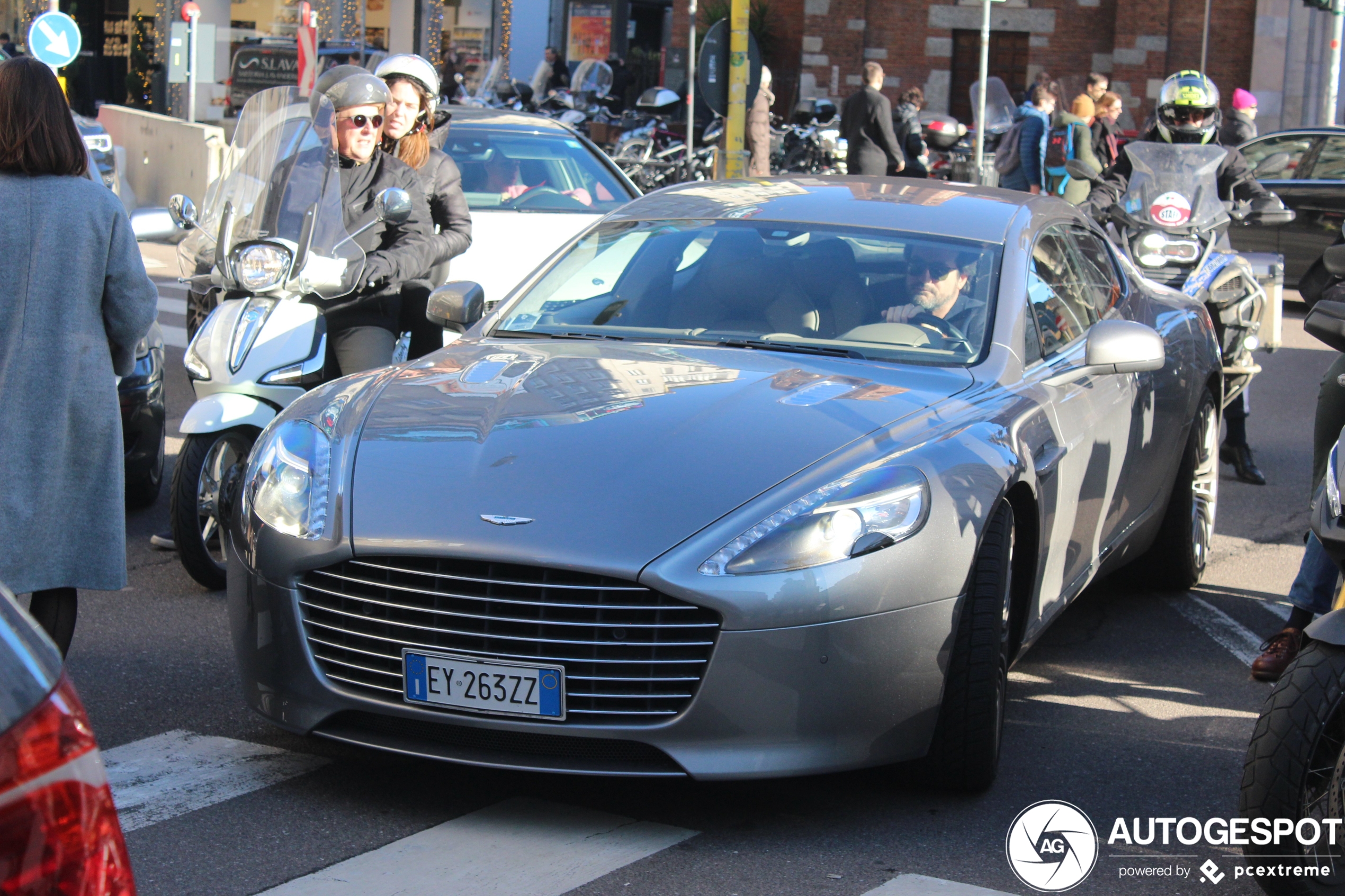 Aston Martin Rapide S