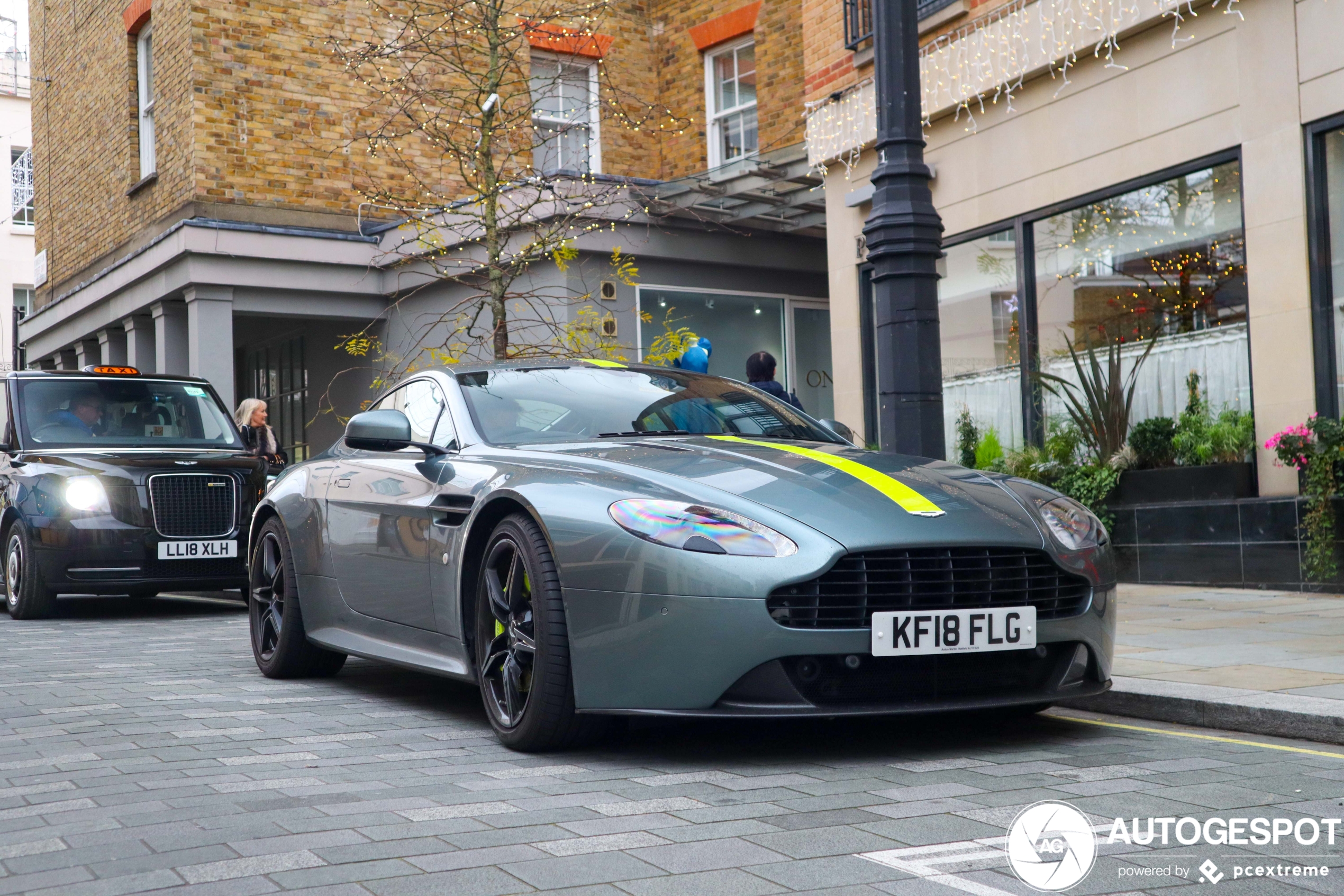 Aston Martin V8 Vantage AMR