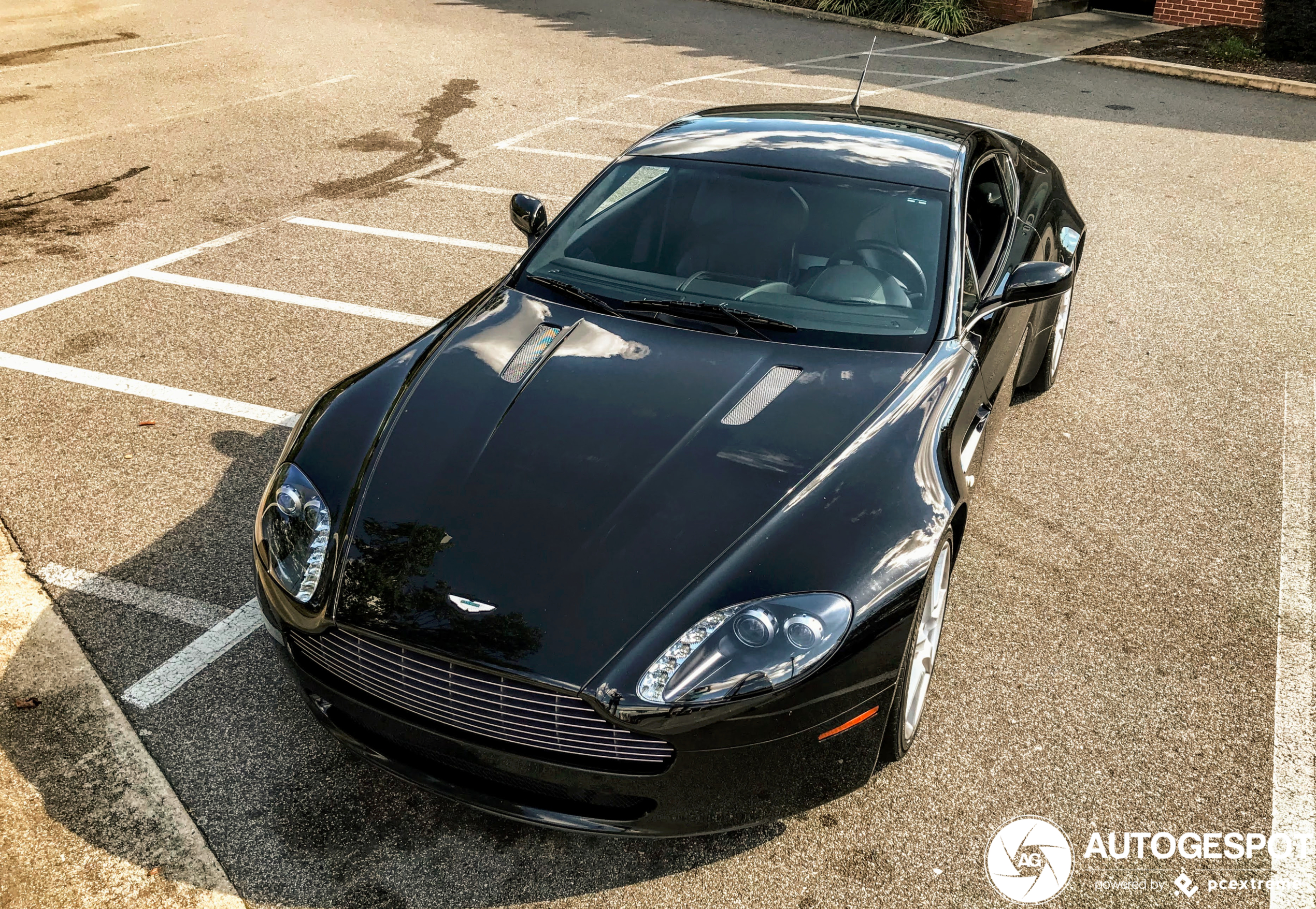 Aston Martin V8 Vantage