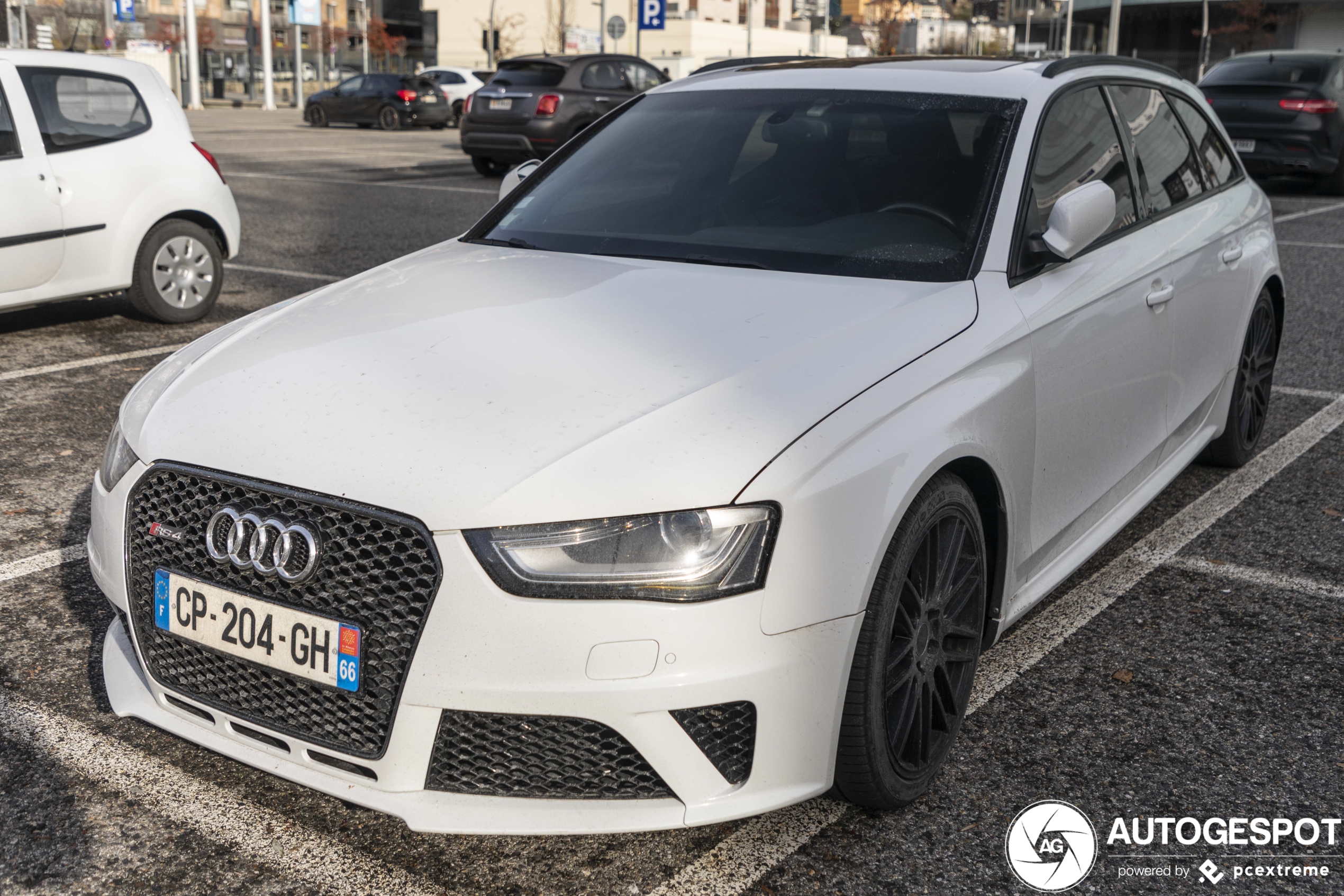 Audi RS4 Avant B8