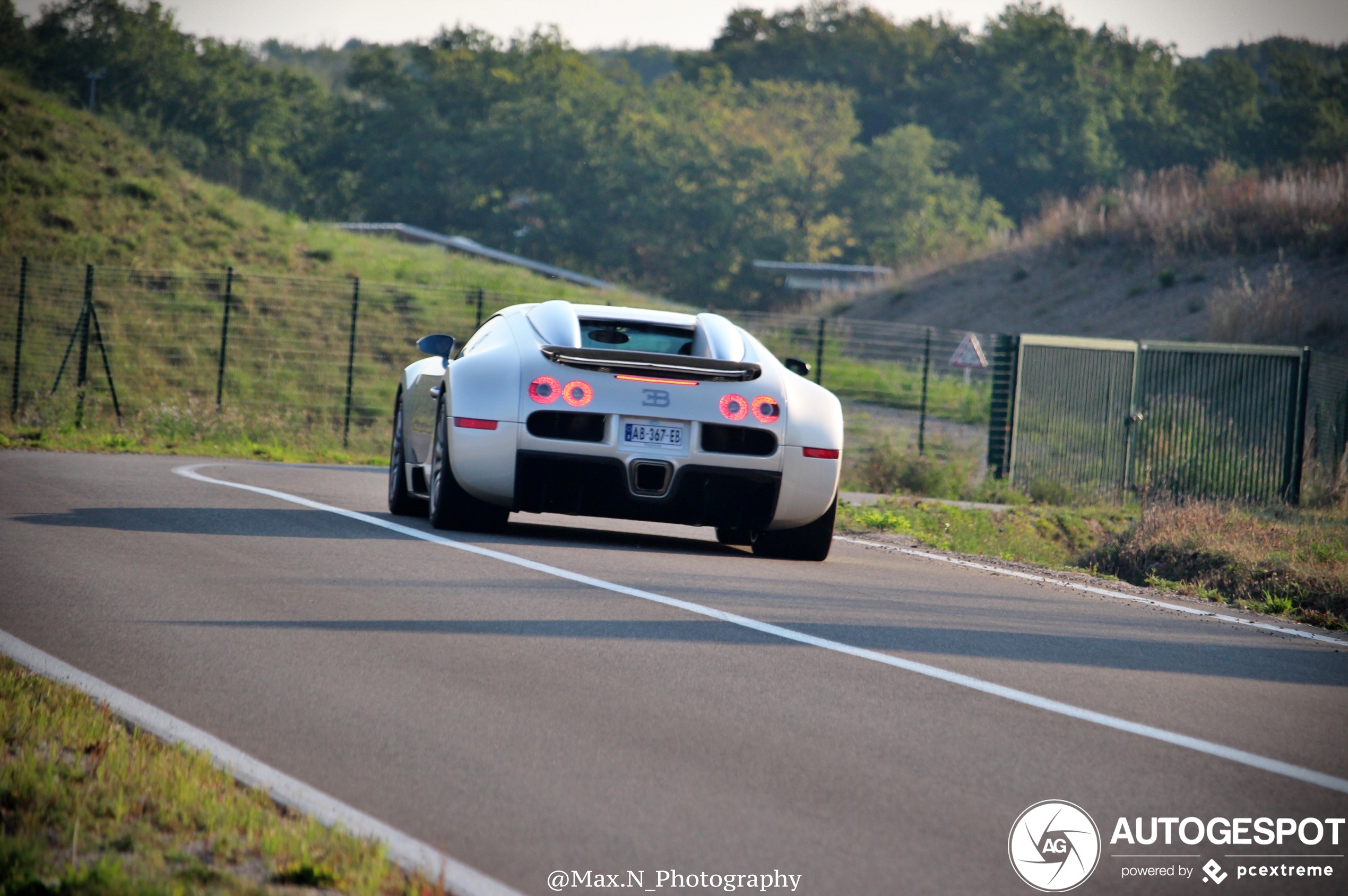 Bugatti Veyron 16.4 ademt pure emotie