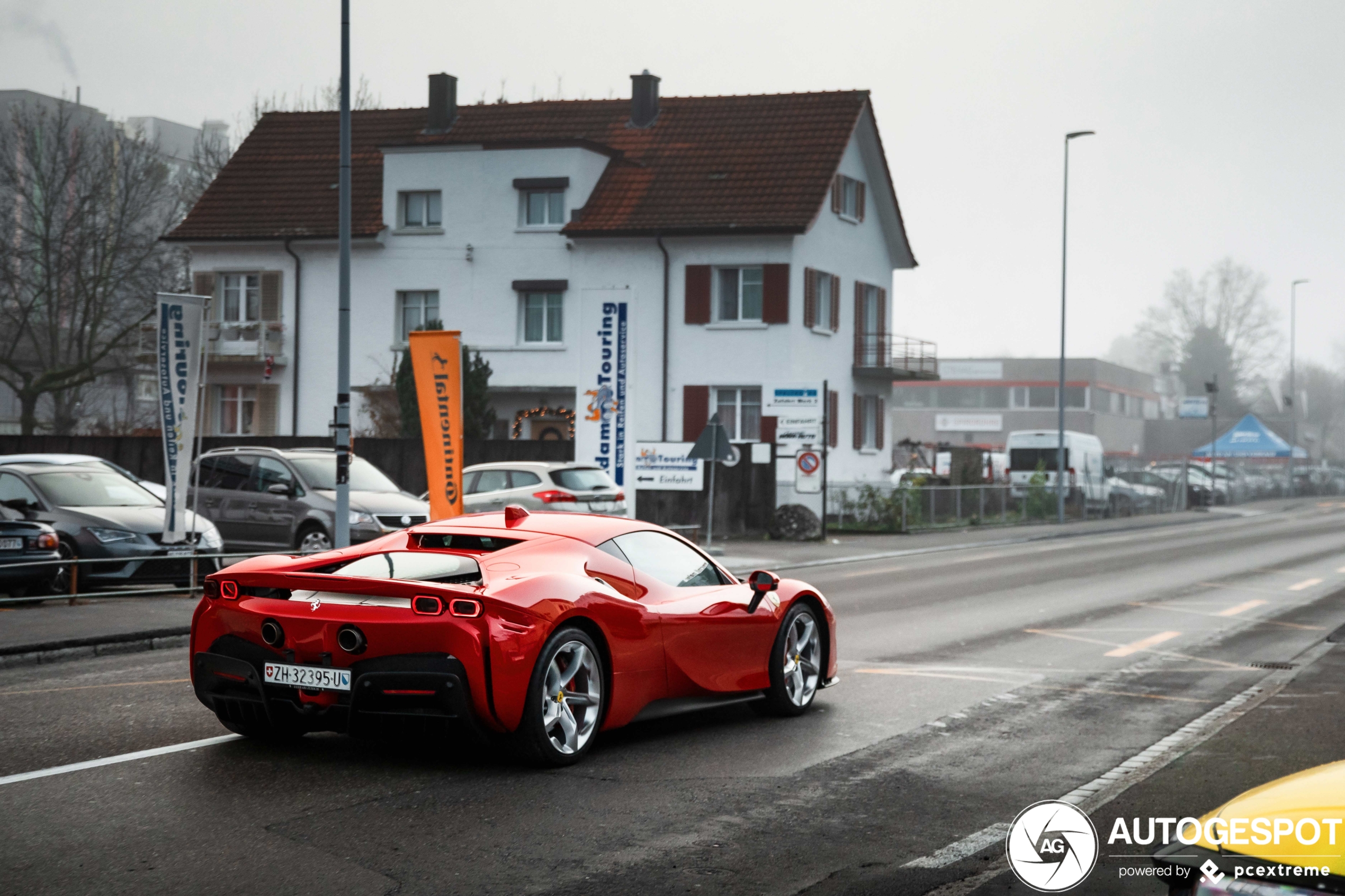 Ferrari SF90 Stradale wordt voor een aantal een kerstcadeautje