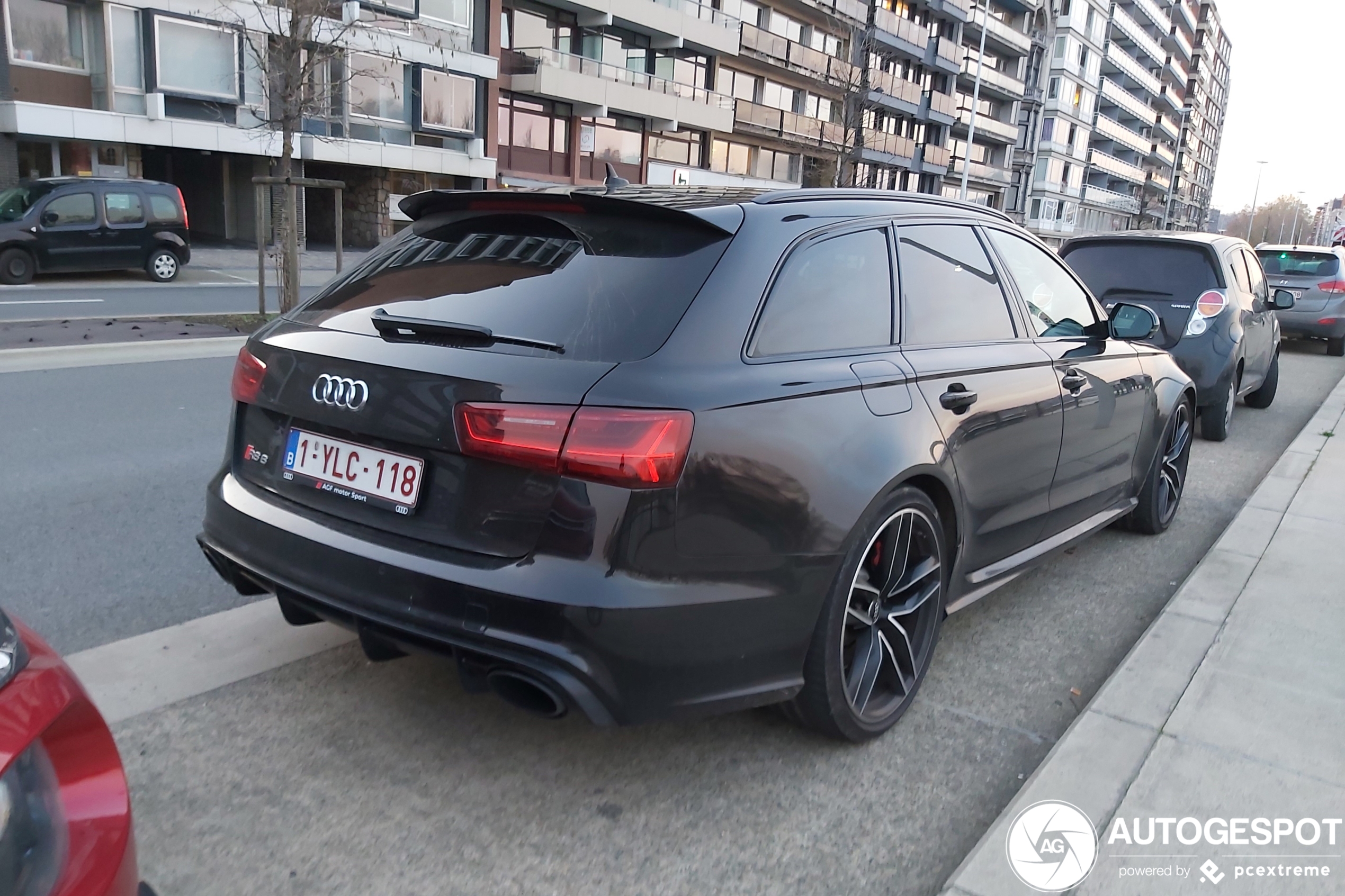 Audi RS6 Avant C7 2015