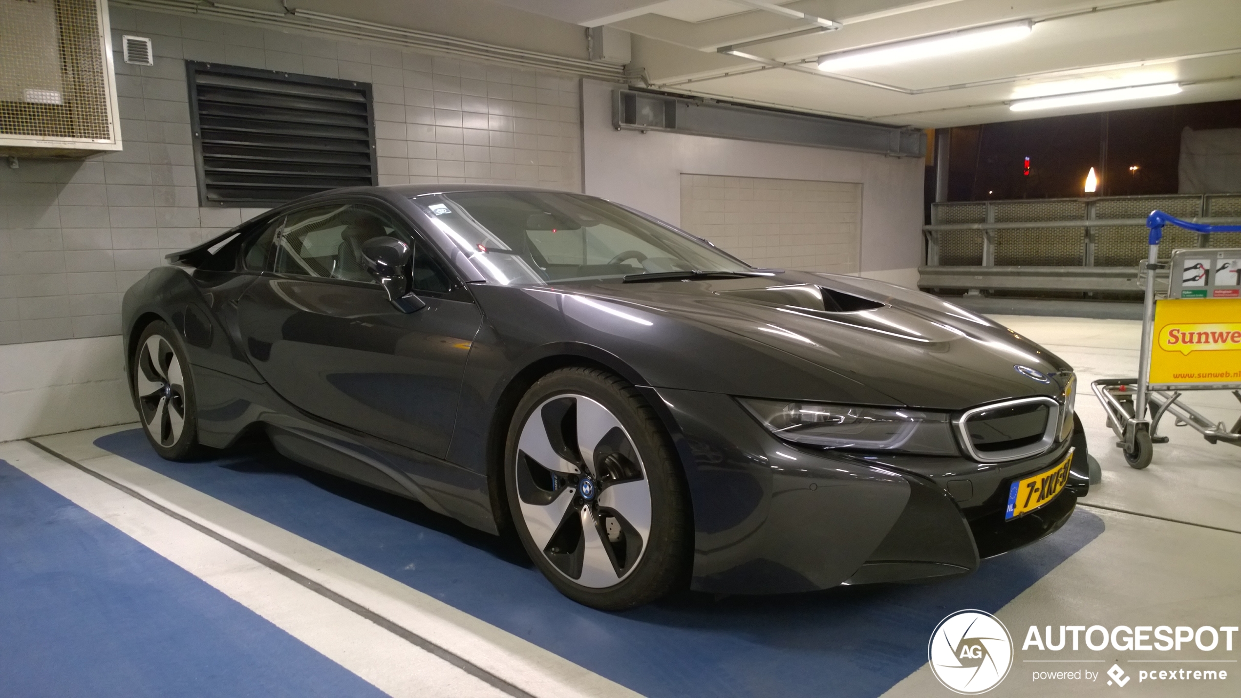 BMW i8 Carbon Edition