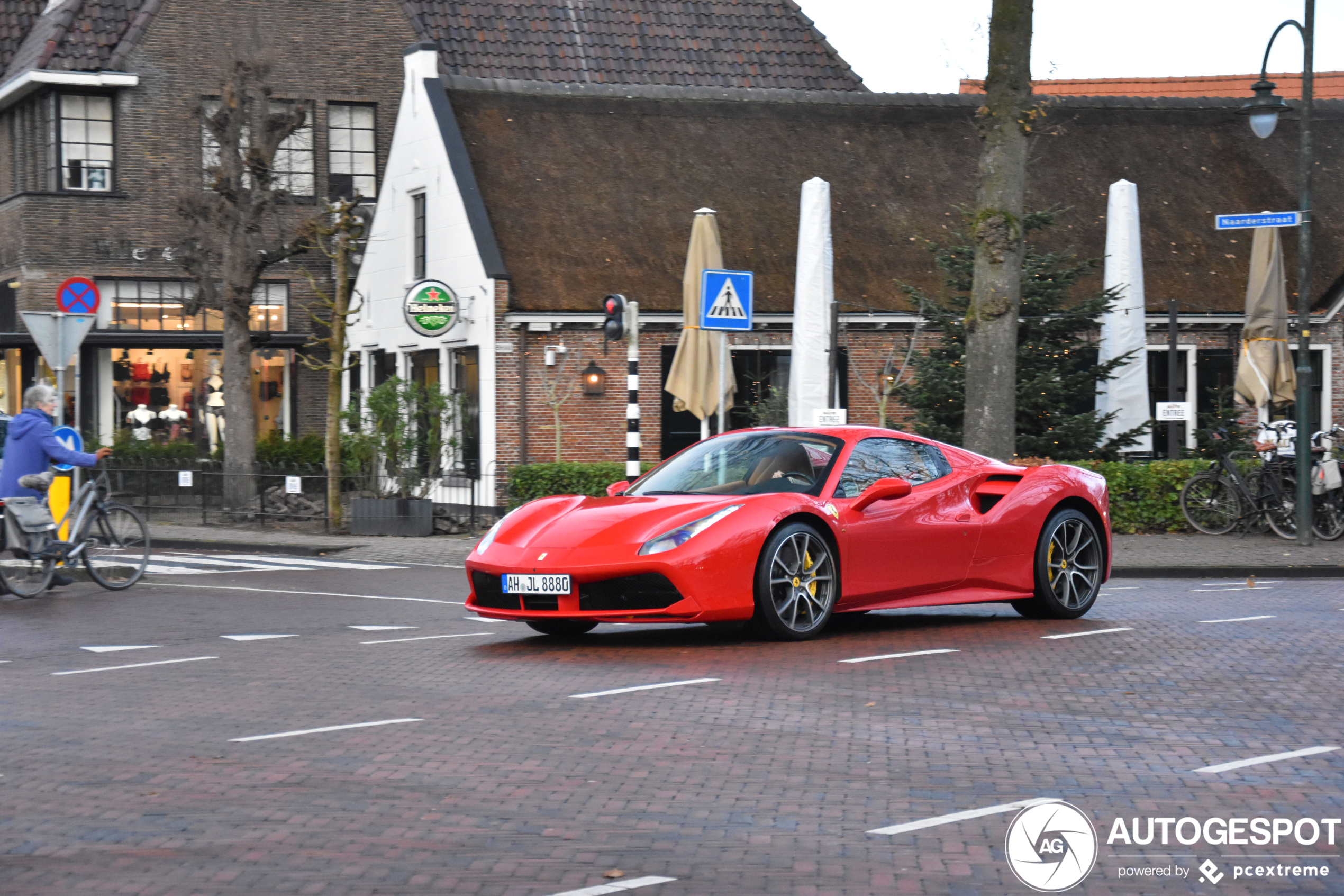 Ferrari 488 Spider