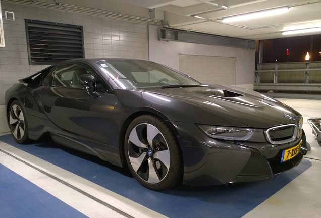 BMW i8 Carbon Edition