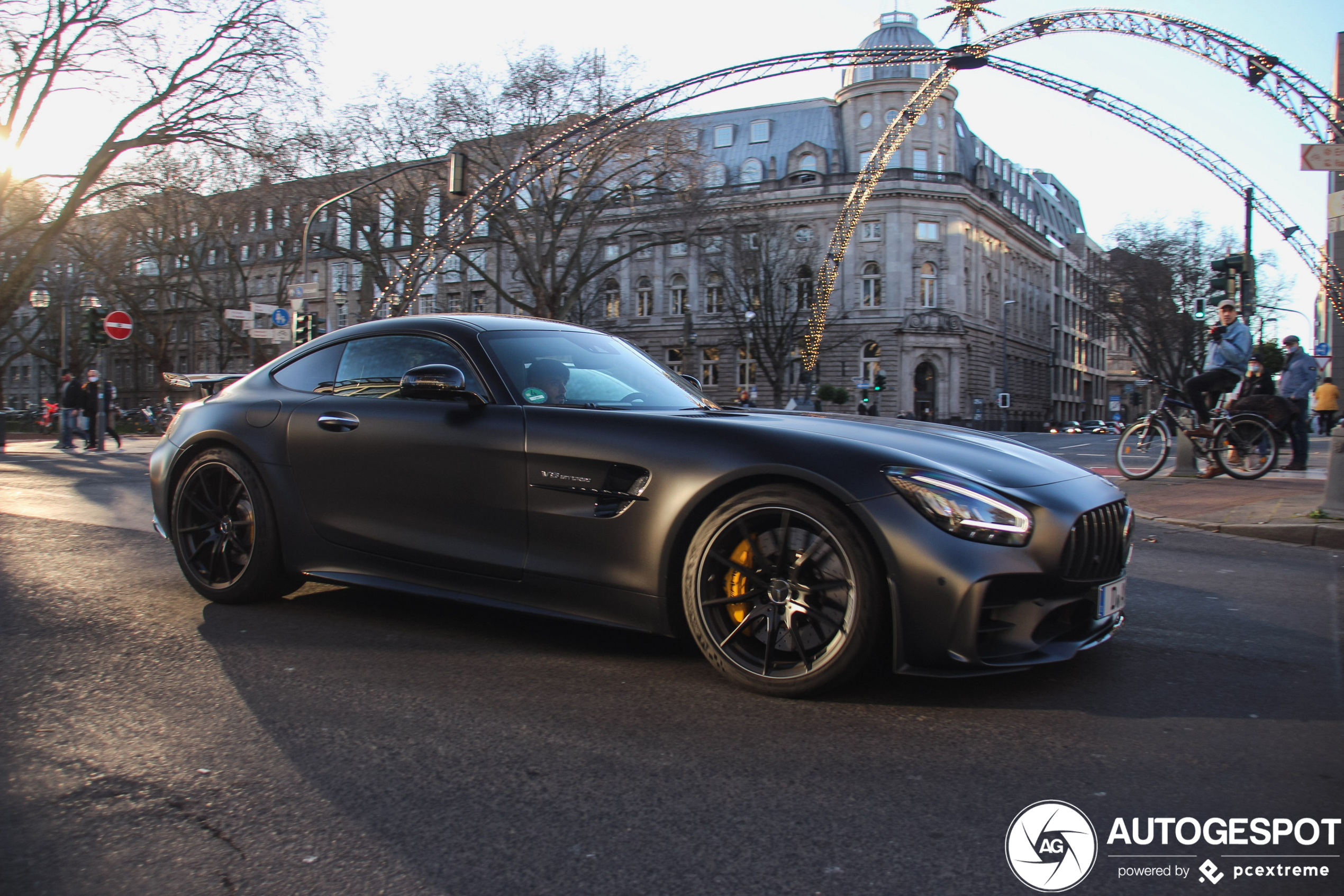 Mercedes-AMG GT R C190 2019