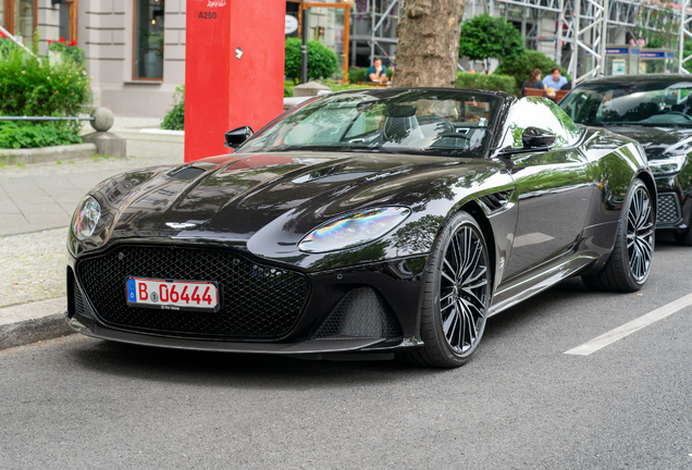 Aston Martin DBS Superleggera Volante