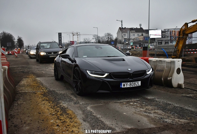 BMW i8