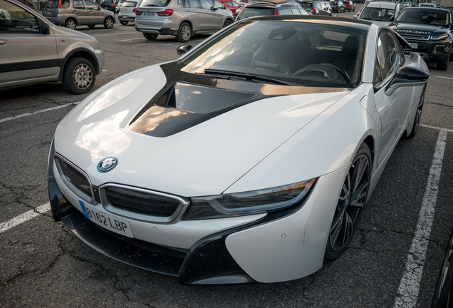 BMW i8