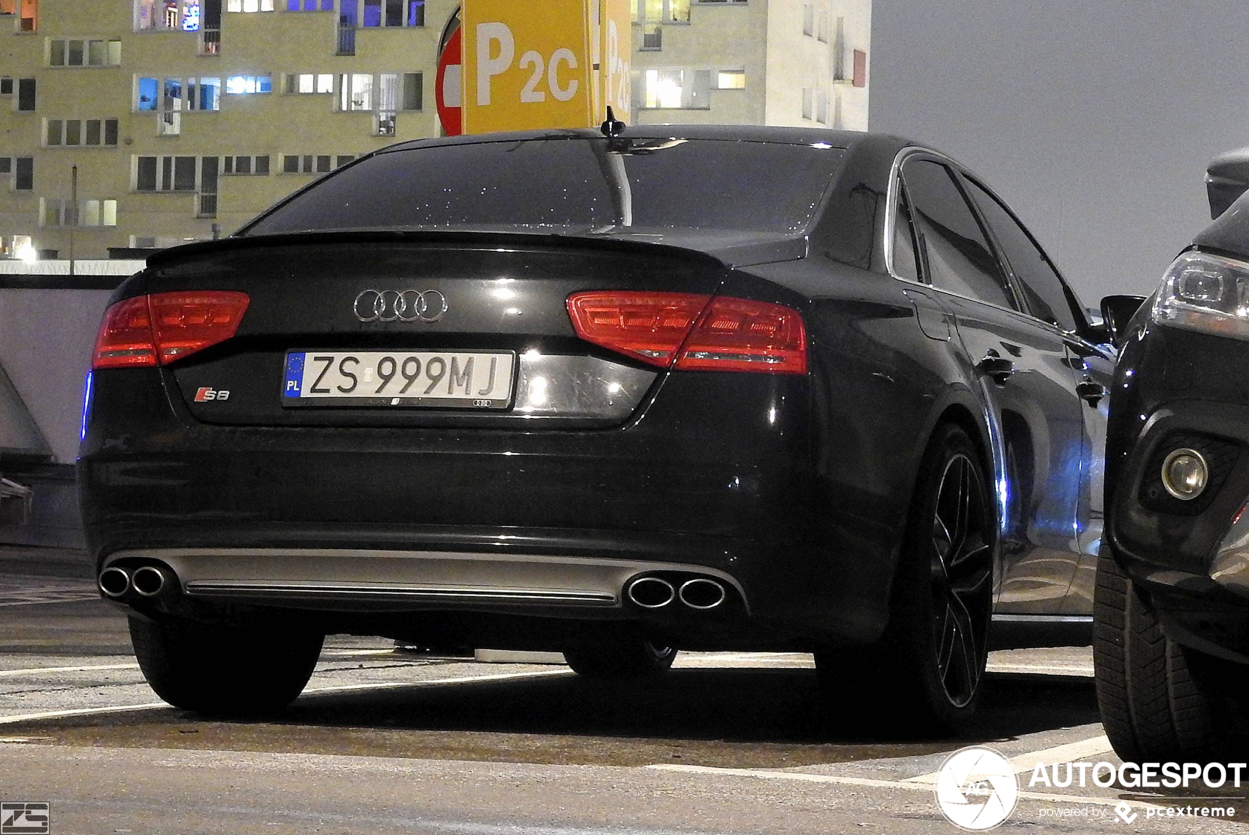 Audi S8 D4