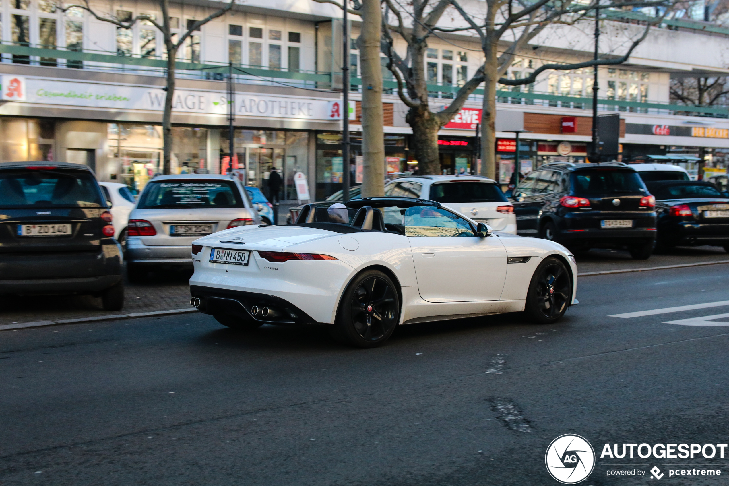 Jaguar F-TYPE P450 Convertible 2020