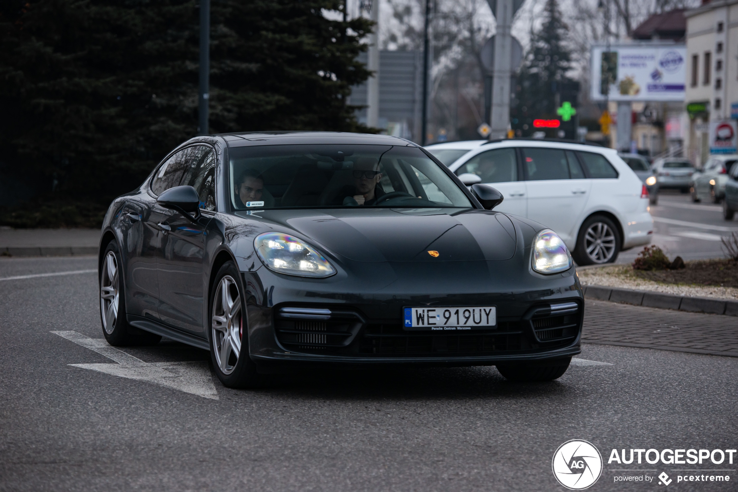 Porsche 971 Panamera GTS MkI