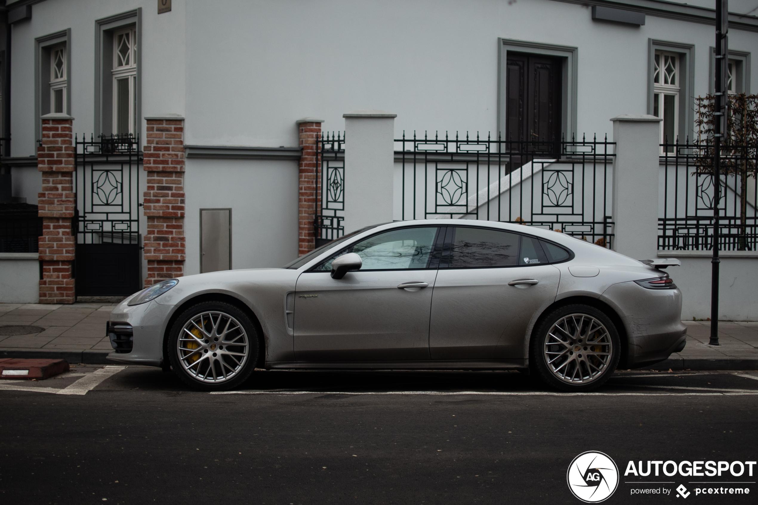 Porsche 971 Panamera Turbo S E-Hybrid