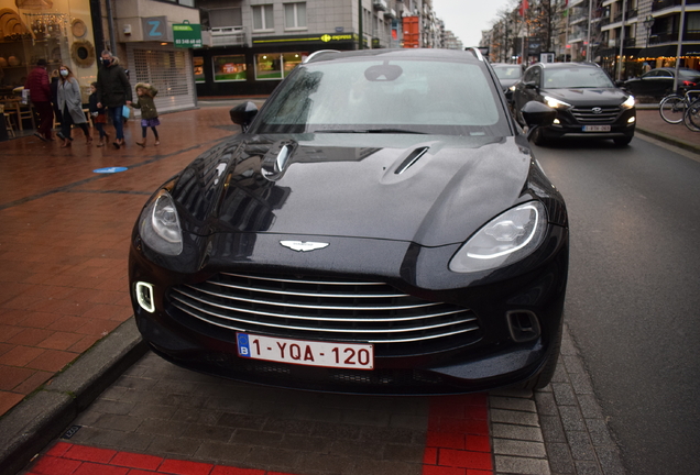 Aston Martin DBX