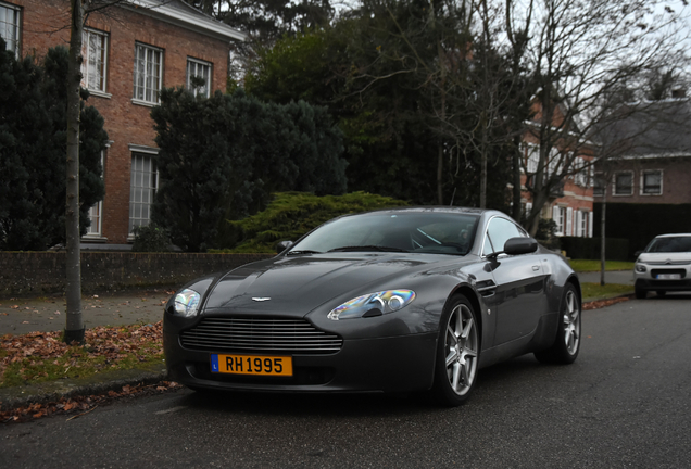 Aston Martin V8 Vantage