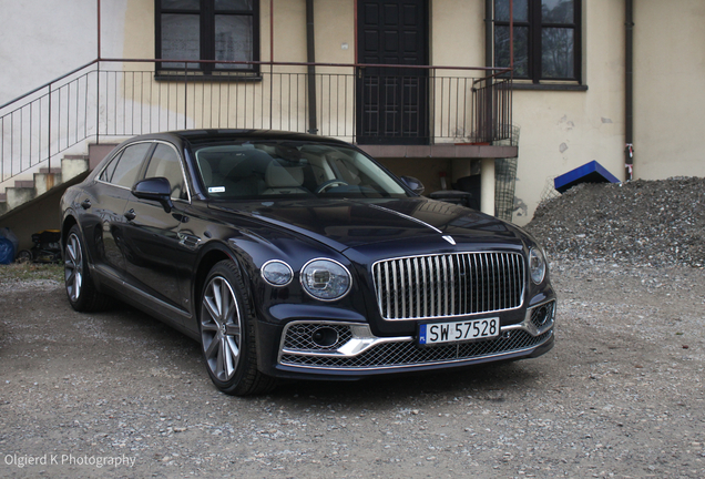 Bentley Flying Spur V8 2021