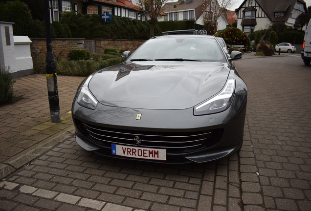 Ferrari GTC4Lusso T