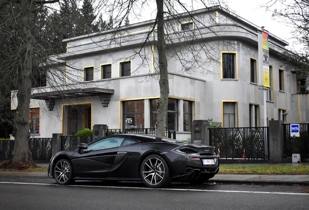 McLaren 570GT