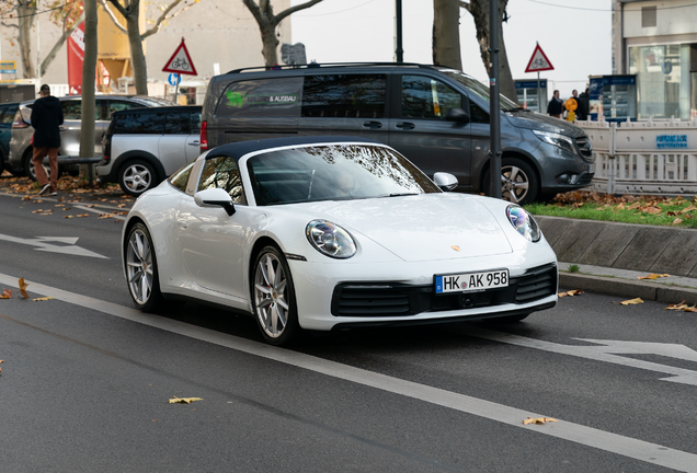 Porsche 992 Targa 4S