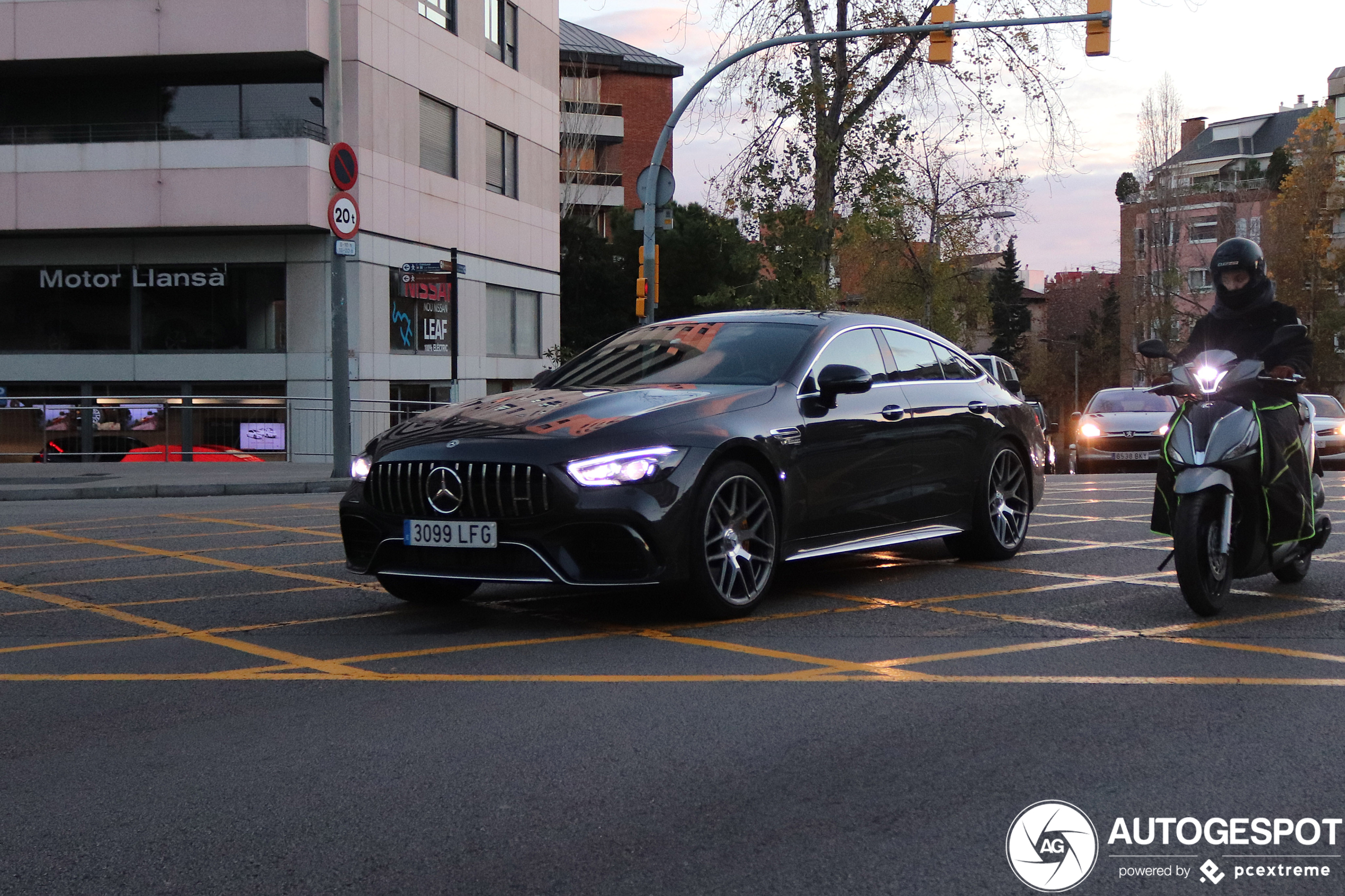 Mercedes-AMG GT 63 S X290