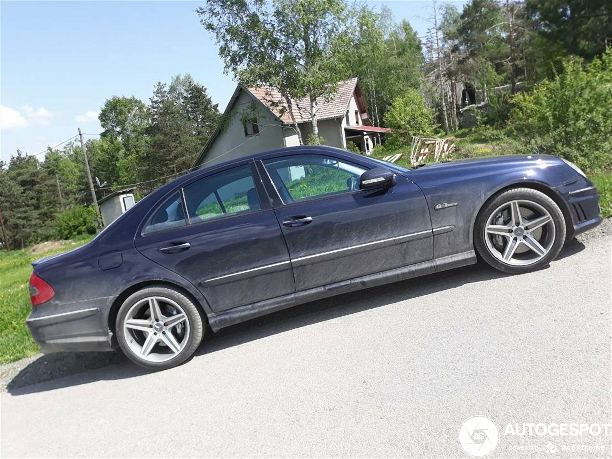 Mercedes-Benz E 63 AMG