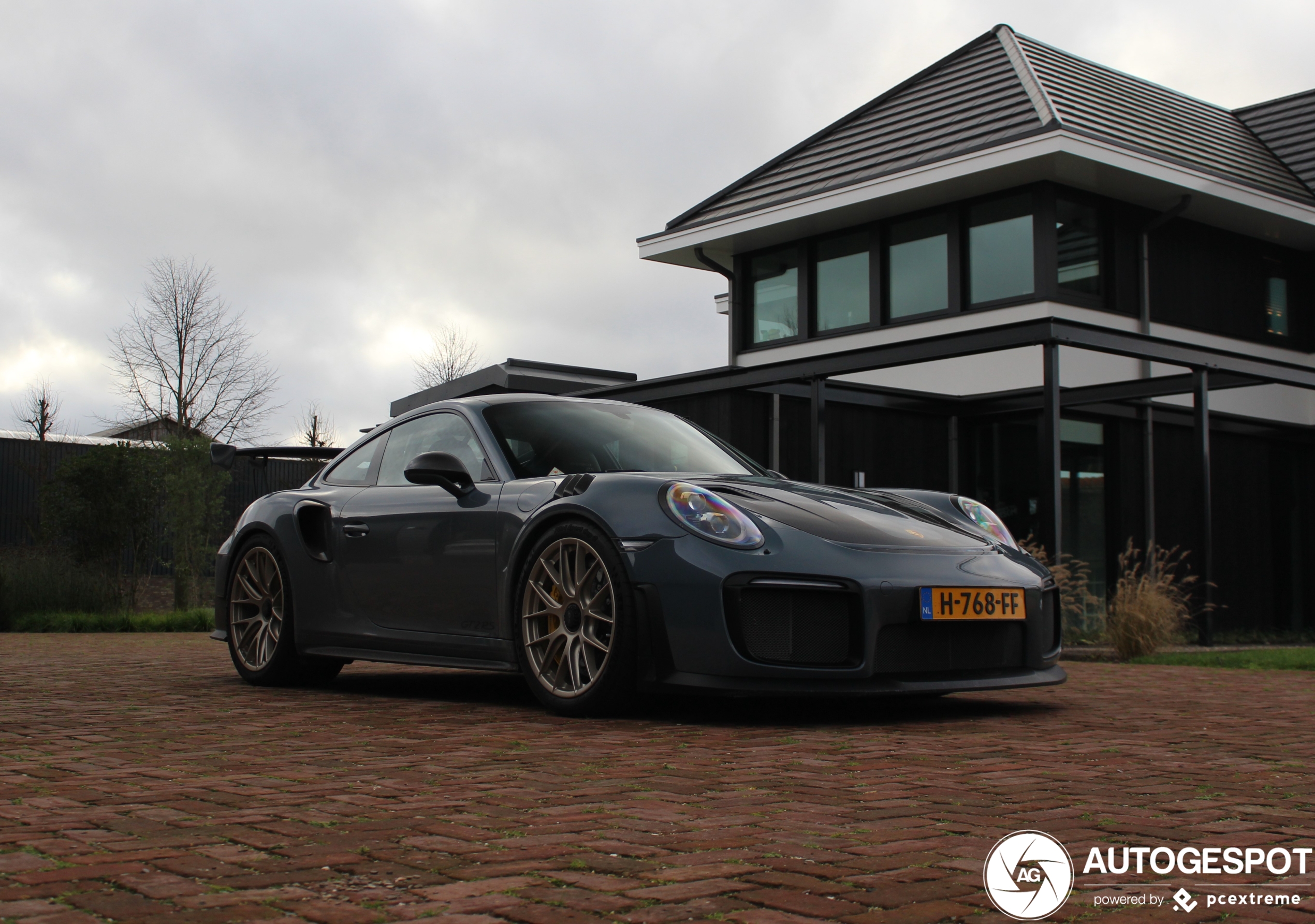 Porsche 991 GT2 RS Weissach Package