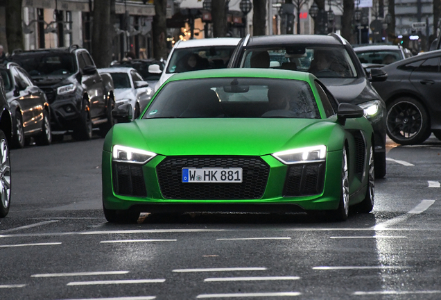 Audi R8 V10 Plus 2015