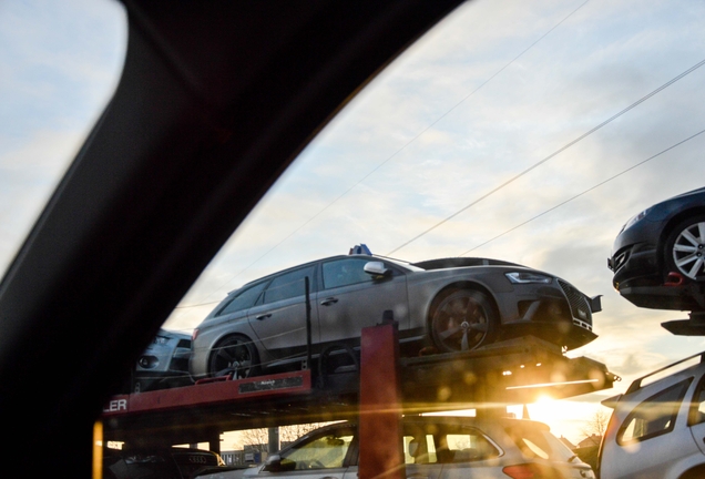 Audi RS4 Avant B8