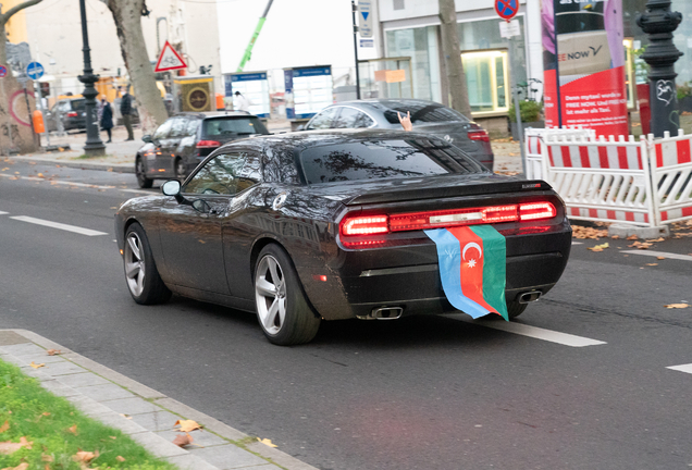 Dodge Challenger SRT-8