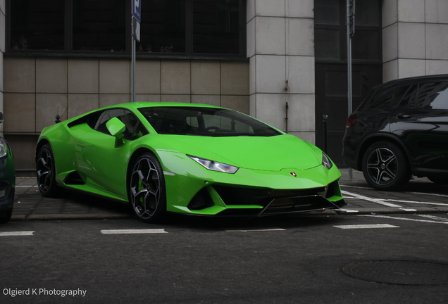 Lamborghini Huracán LP640-4 EVO