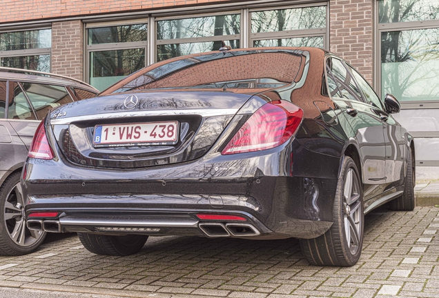 Mercedes-Benz S 63 AMG V222