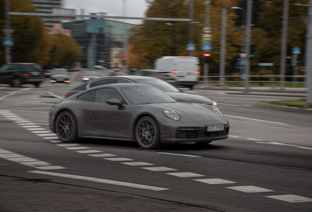 Porsche 992 Carrera 4S