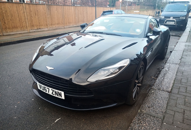 Aston Martin DB11