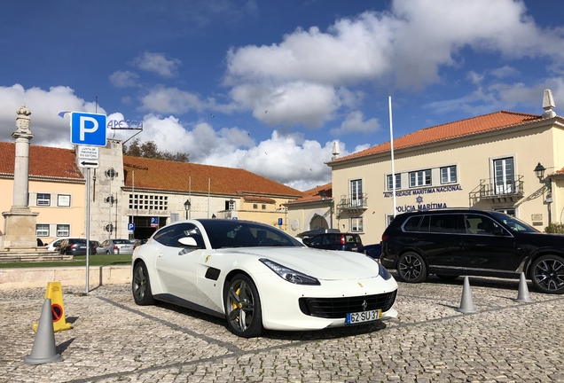 Ferrari GTC4Lusso