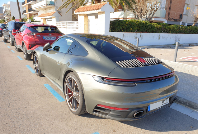 Porsche 992 Carrera 4S