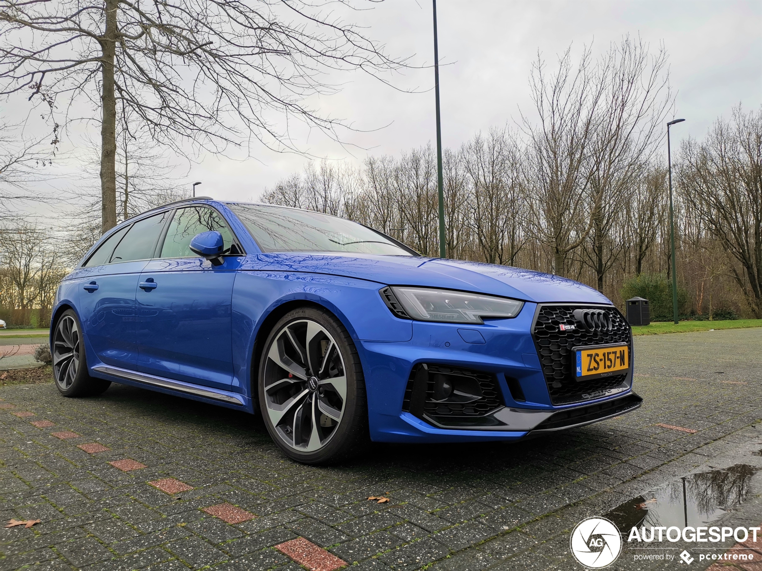 Audi RS4 Avant B9