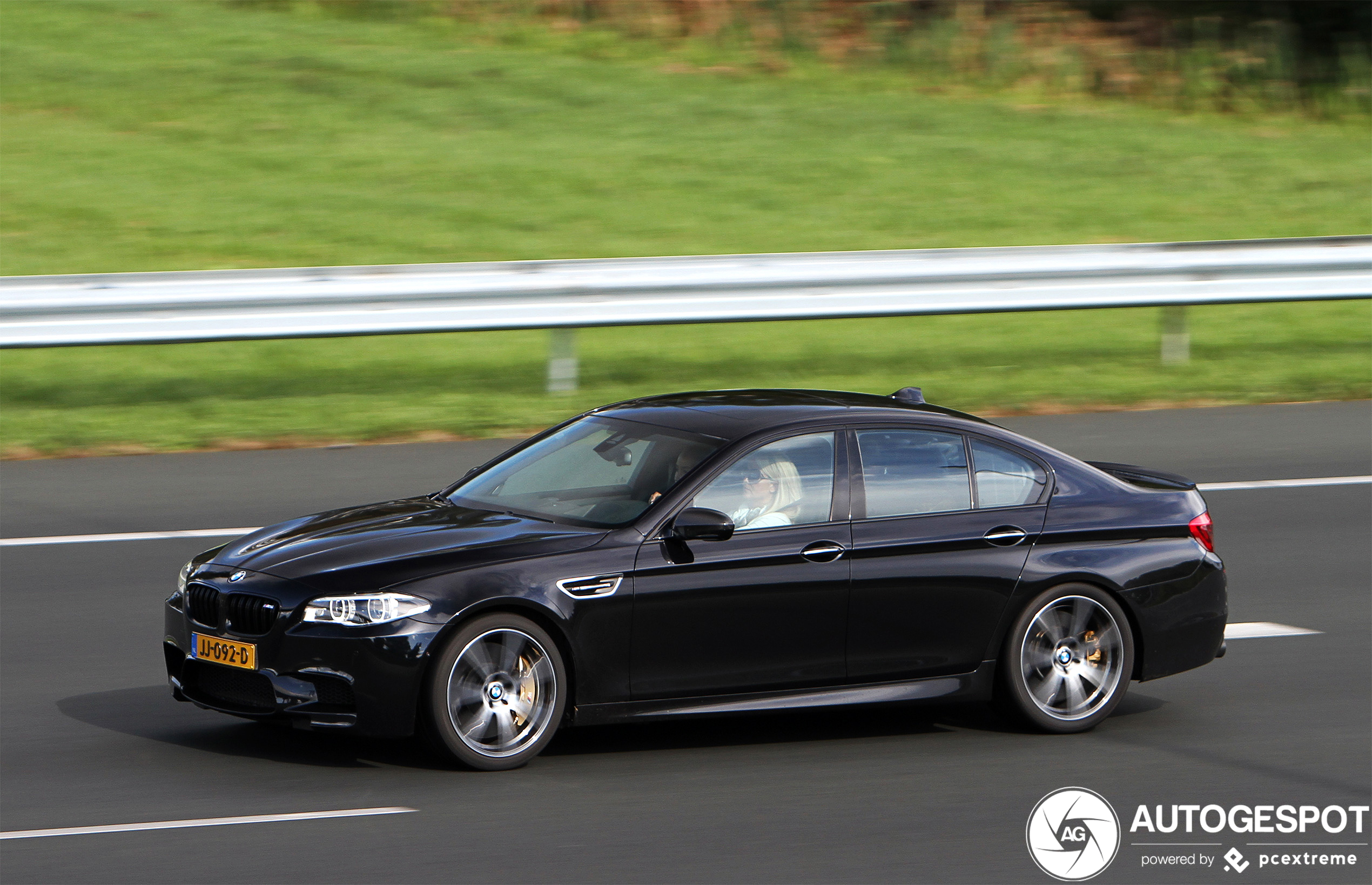 BMW M5 F10 2014