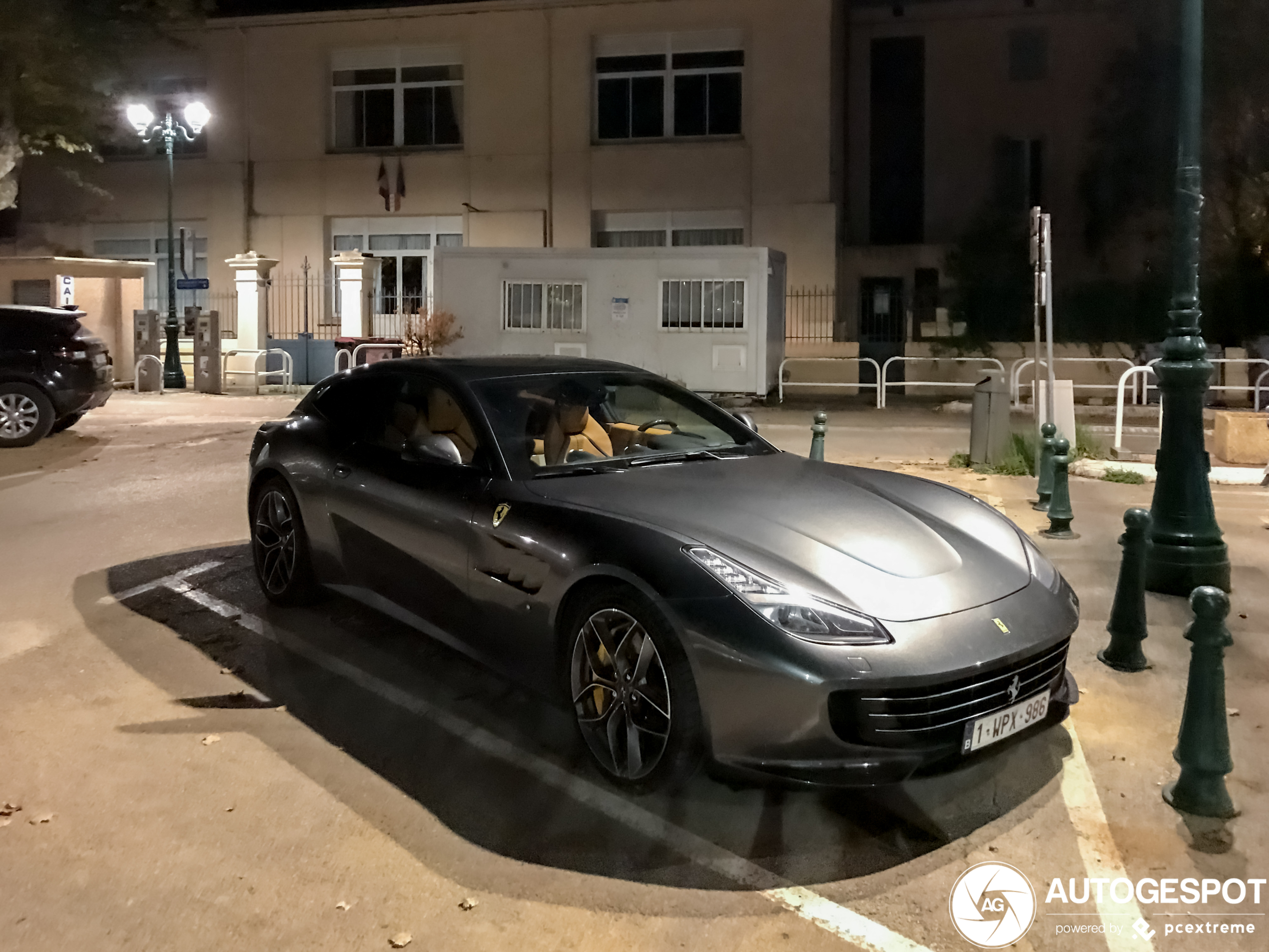 Ferrari GTC4Lusso T